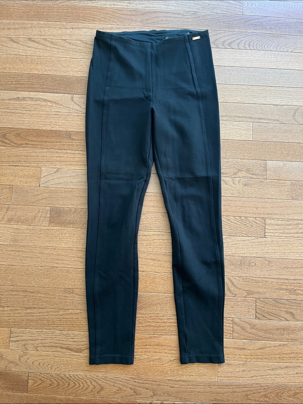 IVANKA TRUMP Black Ponte Slim Leggings